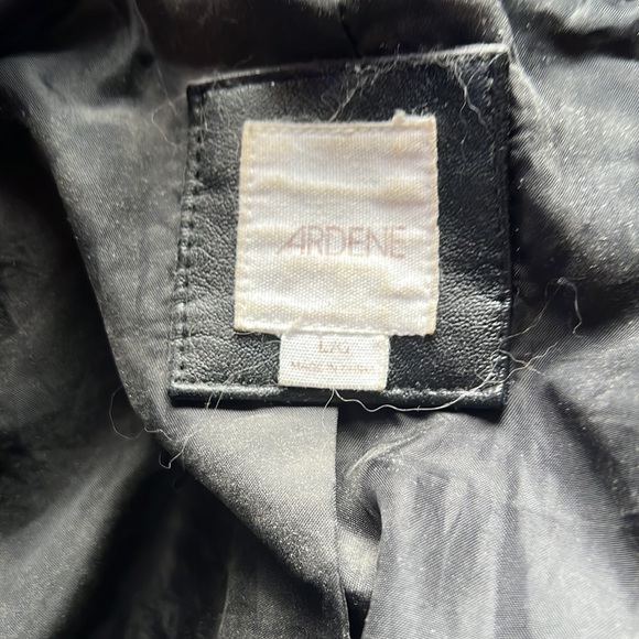 Leather jacket - Picture 2 of 3